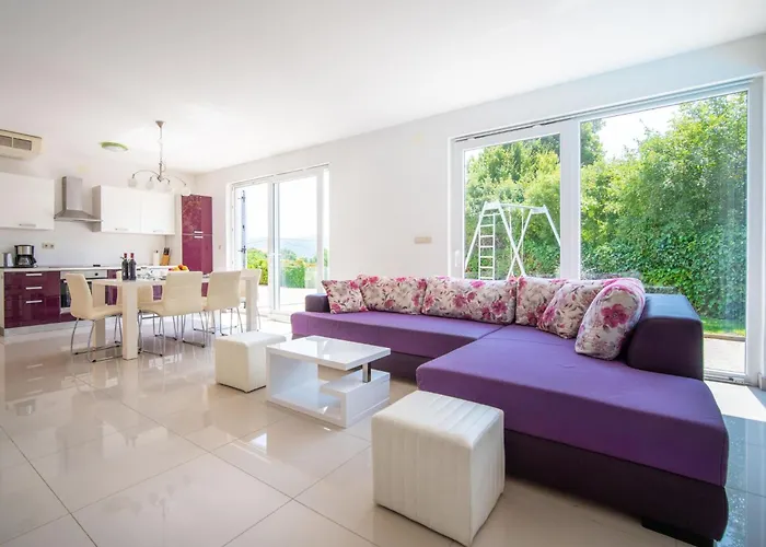 Graziani By Interhome * Kornić